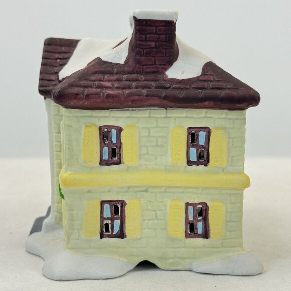 Vintage Lotus Miniature Ceramic City Hall Christmas Village Snowy Details 4" - Picture 2 of 9